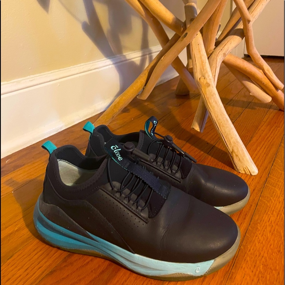 Brand new cloves sneakers!